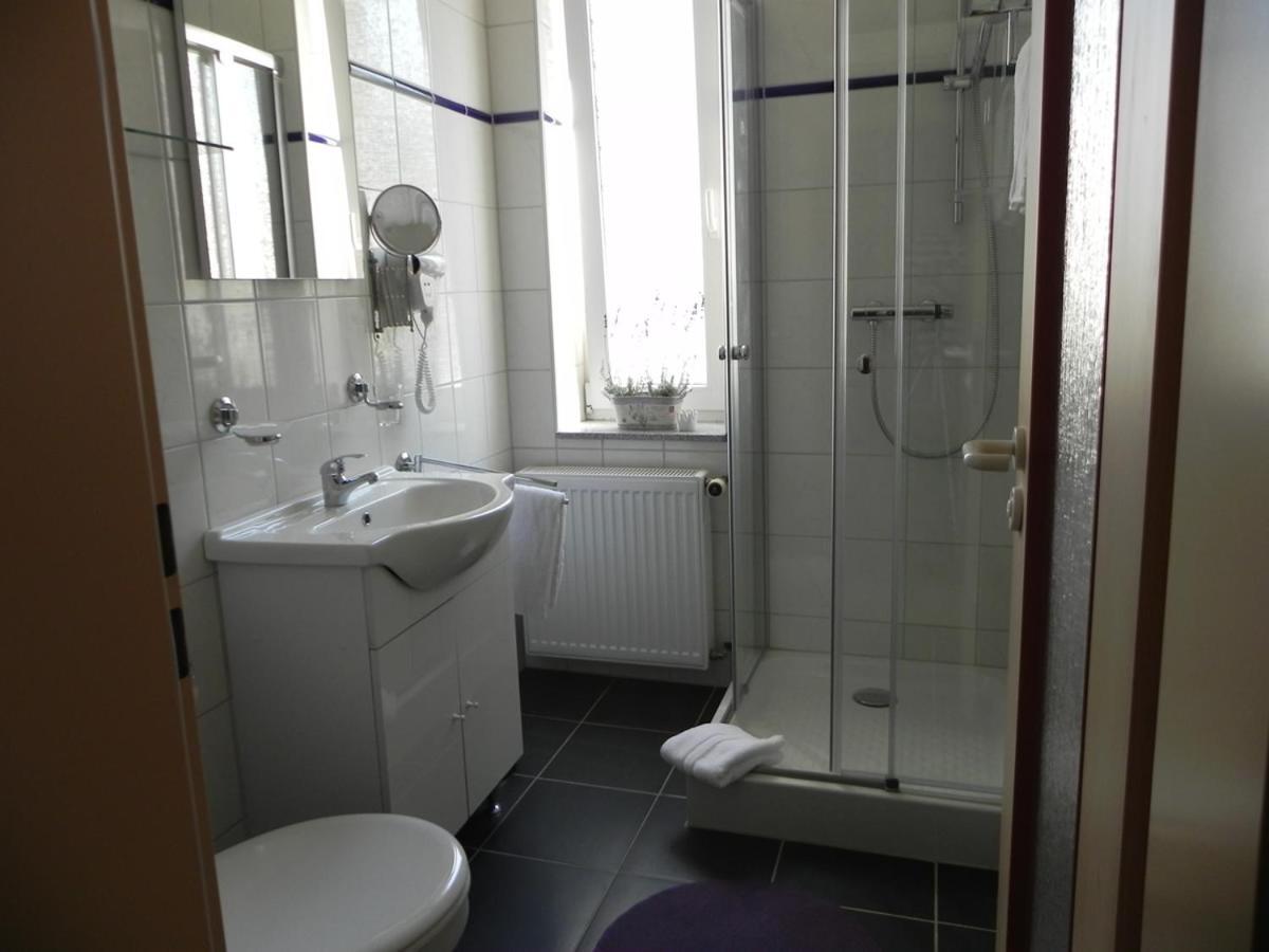 Bahnhof-Hotel Saarlouis Esterno foto